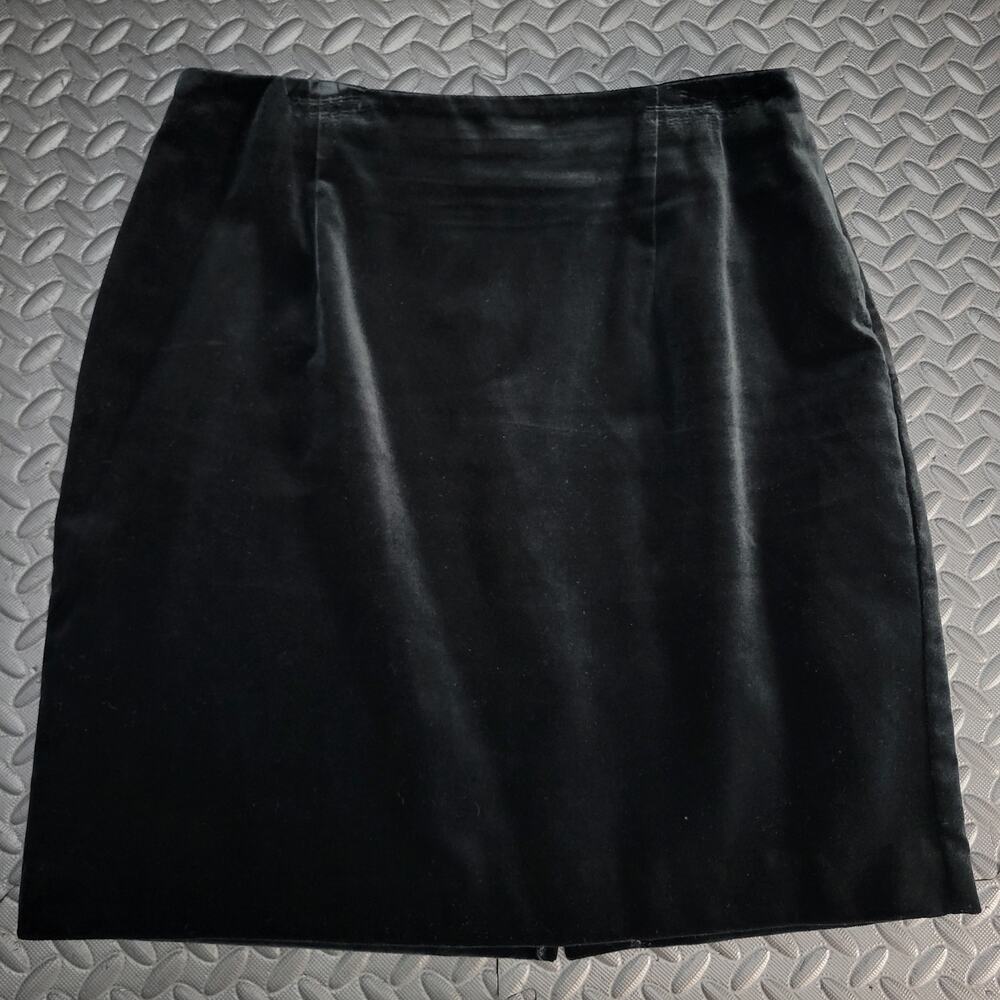 Vintage Hugo Buscati Black Velvet Mini Skirt Womens Size 10 Made in USA 90s